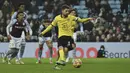Jorginho. Gelandang Italia berusia 30 tahun yang telah 4 musim berseragam Chelsea baru saja memecahkan rekor Steven Gerrard. Dalam laga kontra Aston Villa yang dibesut Steven Gerrard, ia berhasil membuat 2 gol penalti sehingga ia total telah membuat 10 gol penalti tahun 2021. (AP/Rui Vieira)