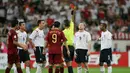 Wayne Rooney mendapat kartu merah setelah menginjak Ricardo Carvalho saat Inggris bertemu Portugal di perempat final Piala Dunia 2006. Inggris akhirnya kalah lewat adu penalti. (www.squawka.com)