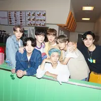 Dalam siaran podcast For the Record dari Spotify, BTS bahas resep sukses lagu Dynamite.