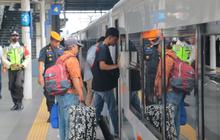 Kereta Api Keberangkatan Gambir Berhenti di Jatinegara Antisipasi Kepadatan Lalu Lintas