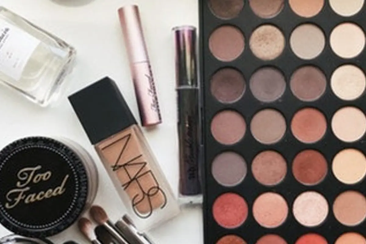Penasaran dengan Tren Makeup 2018 Seperti Apa?