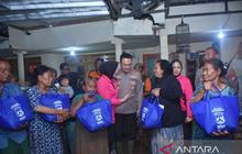 Polres Situbondo Bantu Korban Banjir Bandang dengan Distribusi Sembako