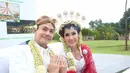 Rasti dan Ari baru saja resmi menikah Sabtu (20/1/2018). Akad nikah dan resepsi berlangsung di The Lodge Hotel Jagorawi, Gunung Putri, Jawa Barat. (Daniel Kampua/Bintang.com)