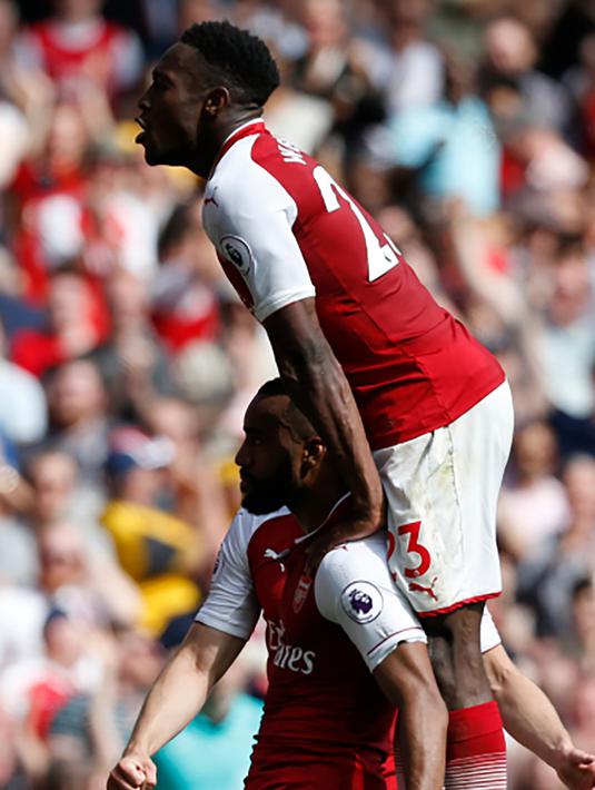 4. Arsenal - The Gunners merupakan klub Liga Inggris yang memilik para predator lini depan yang ganas. Banyak klub yang berani menggelontorkan dana besar demi mencomot mantan anak asuh Arsene Wenger tersebut. (AFP/Ian Kington)