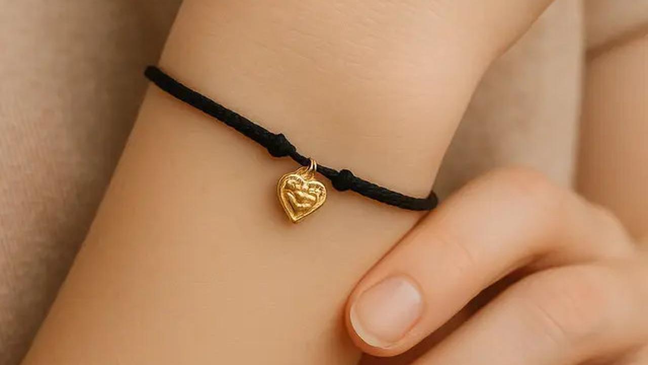 7 Model Gelang Emas Tali Hitam Terbaru, Aksesoris Kasual yang Stylish untuk Hangout