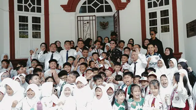 Potret Atta Halilintar kunjungi Sekolah Indonesia Kuala Lumpur (Sumber: Instagram/@attahalilintar)