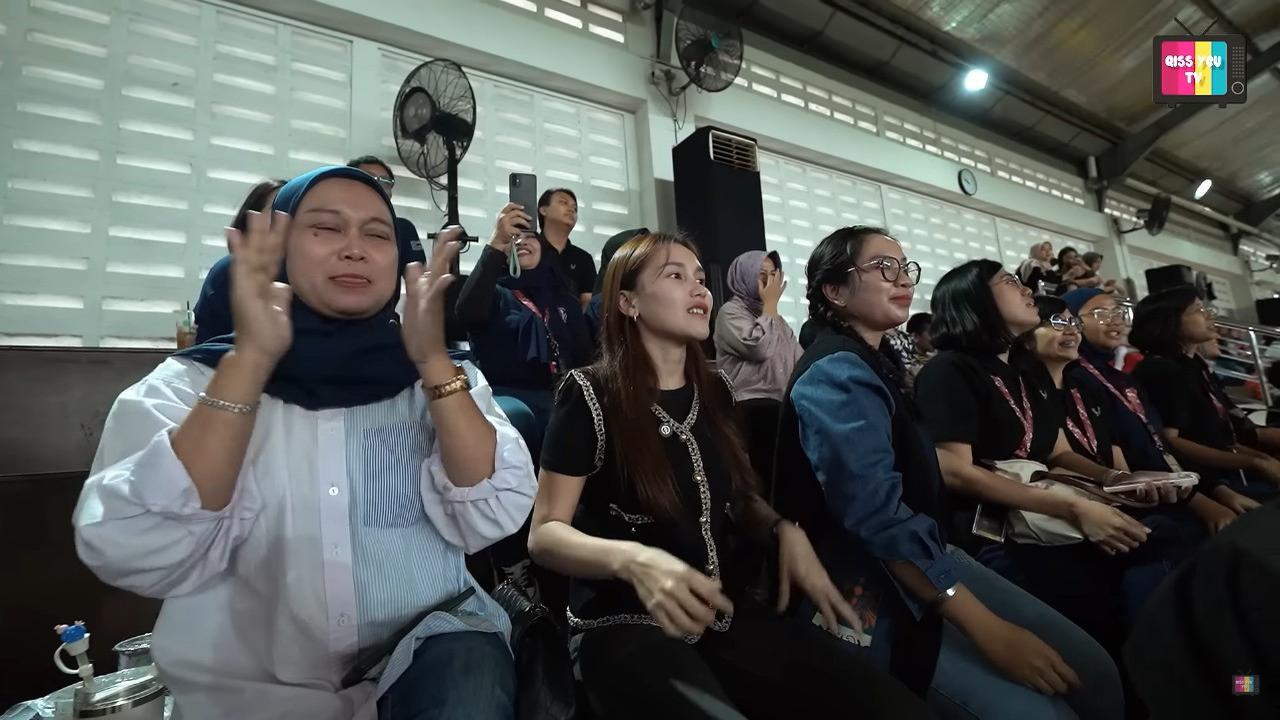 Penuh Haru! Ayu Ting Ting Menitikkan Air Mata Lihat Bilqis Latihan Menyanyi Sebelum Ikut Kompetisi