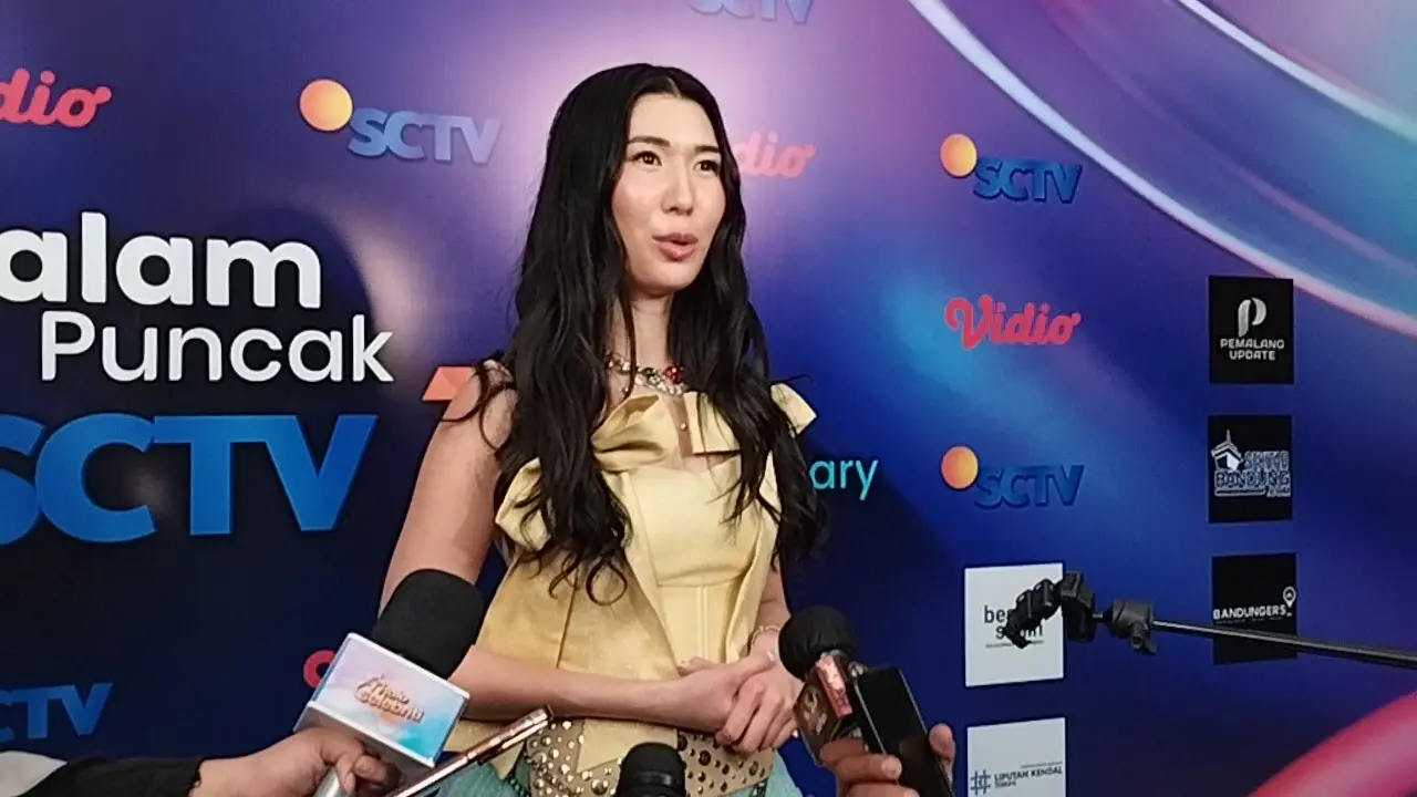 Christie Bawakan Bunga-Bunga di Barcelona di HUT SCTV 36, Ungkap Kisah Cinta yang Tak Terduga