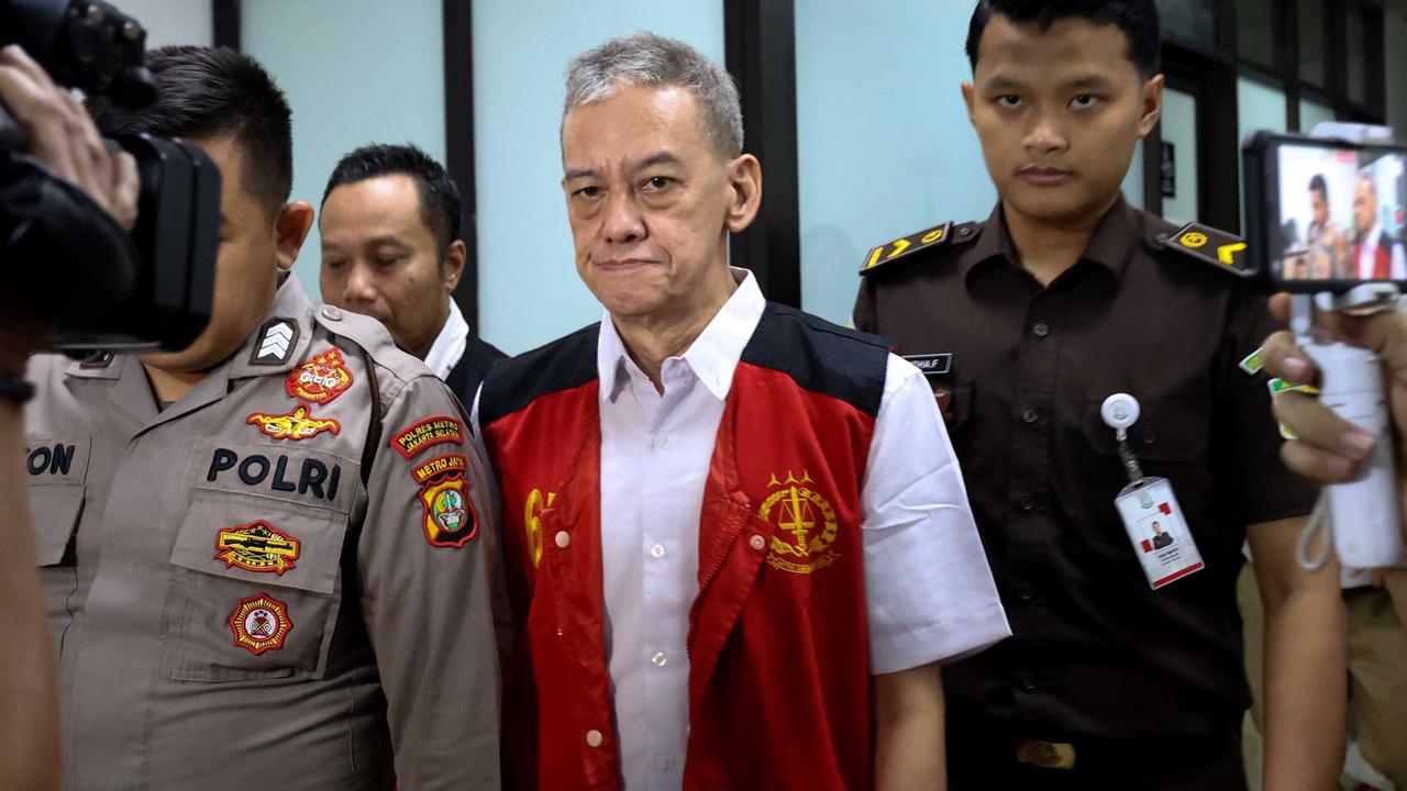 FOTO: Fariz RM Dituntut 6 Tahun Penjara atas Kasus Narkotika