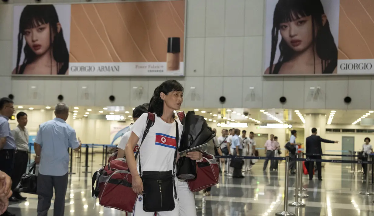 Karena kemungkinan besar Korea Utara berpartisipasi dalam Asian Games di Hangzhou bulan depan, maka diperkirakan pertukaran sumber daya manusia antara Korea Utara dan China akan kembali dimulai. (AP Photo/Ng Han Guan)