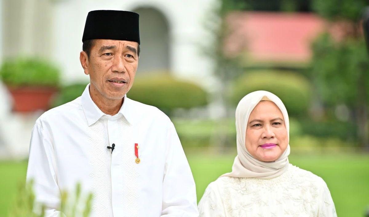 Jokowi pun bertanya kepada wartawan apakah kinerja Zudan selama ini sudah baik.&nbsp;