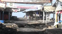 Gelombang tinggi melanda kawasan wisata Temon di Kulonprogo DIY. Akibat banyak pedagang yang menyelamatkan baranng-barangnya