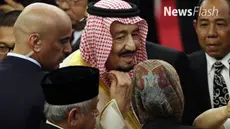 Raja Salman bin Abdulaziz al Saud memperpanjang masa liburannya di Bali. Sedianya, Raja Salman akan berlibur selama lima hari di Pulau Dewata pada 4-9 Maret 2017. Namun diperpanjang hingga 12 Maret 2017.