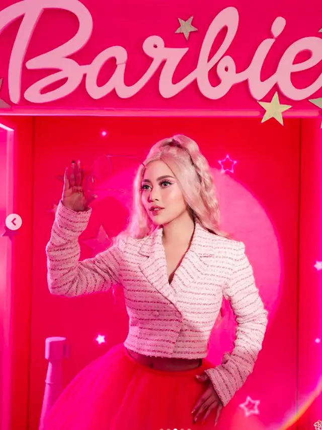 8 Artis Indonesia Ikut Tren Berdandan ala Barbie, Mana yang Paling Mirip?