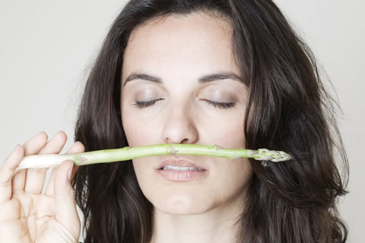 Kenapa Memakan Asparagus Membuat Urine Bau?