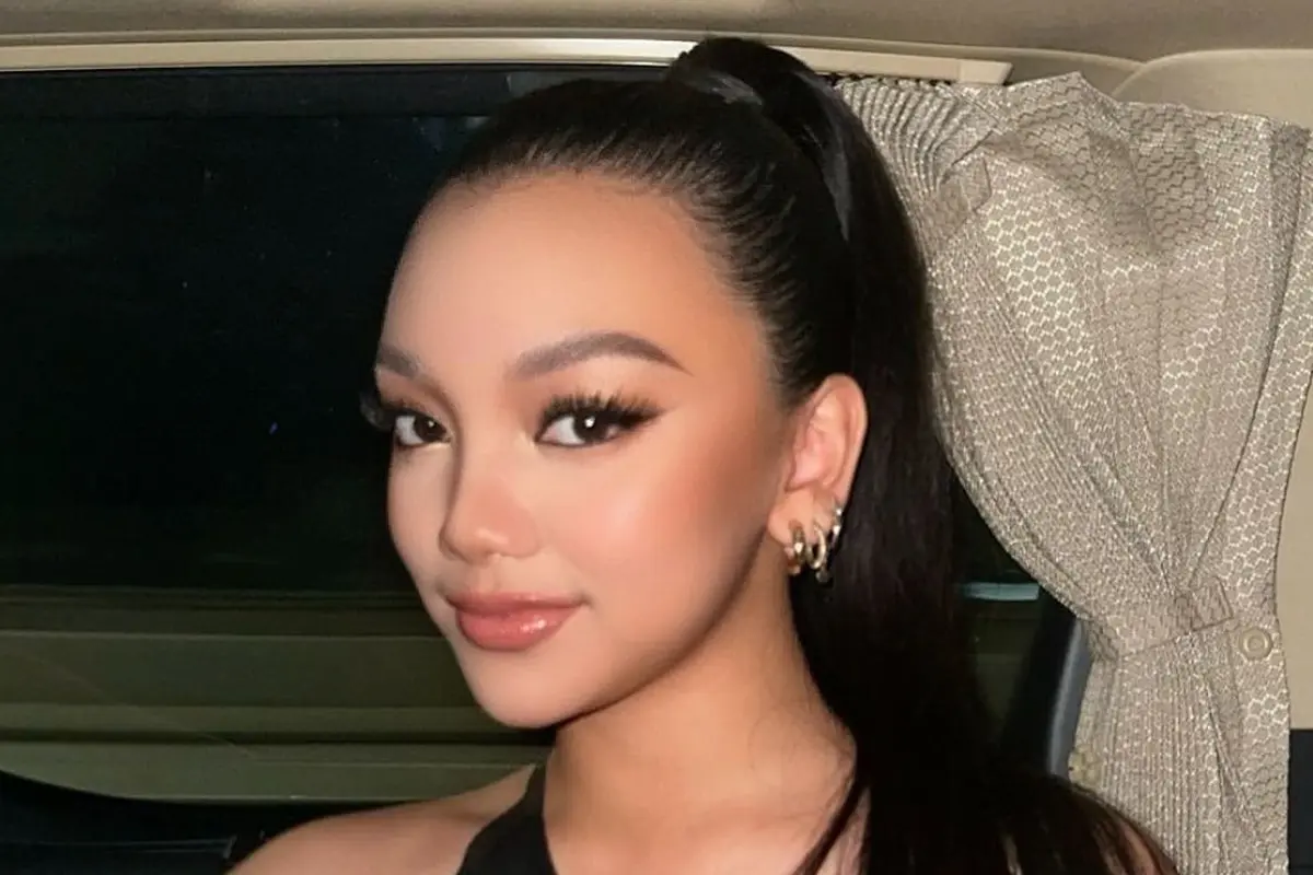 Makeup Flawless Naura Ayu Terpampang Sempurna di Foto Flashproof (Instagram/@naura.ayu)