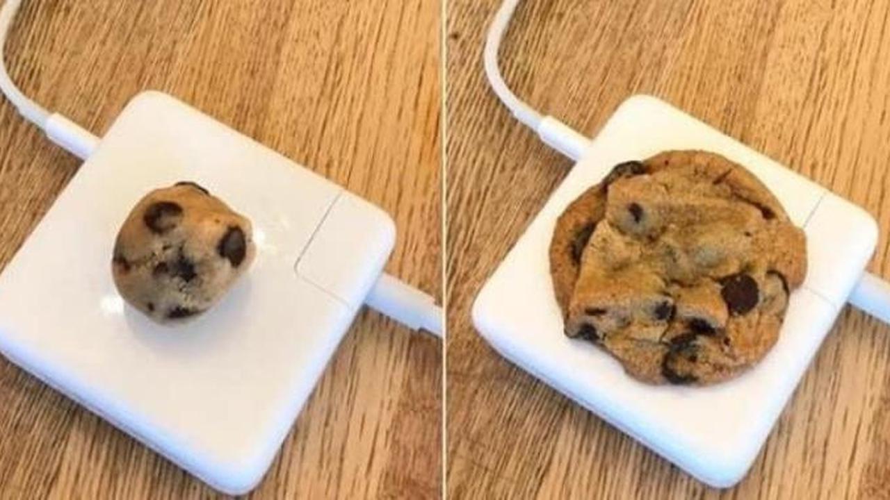 Viral, Aksi Warganet Panggang Kue di Atas Charger Laptop yang Panas