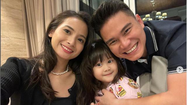 6 Tahun di Australia, Ini 6 Potret Keluarga Kecil Acha Septriasa dan Vicky Kharisma