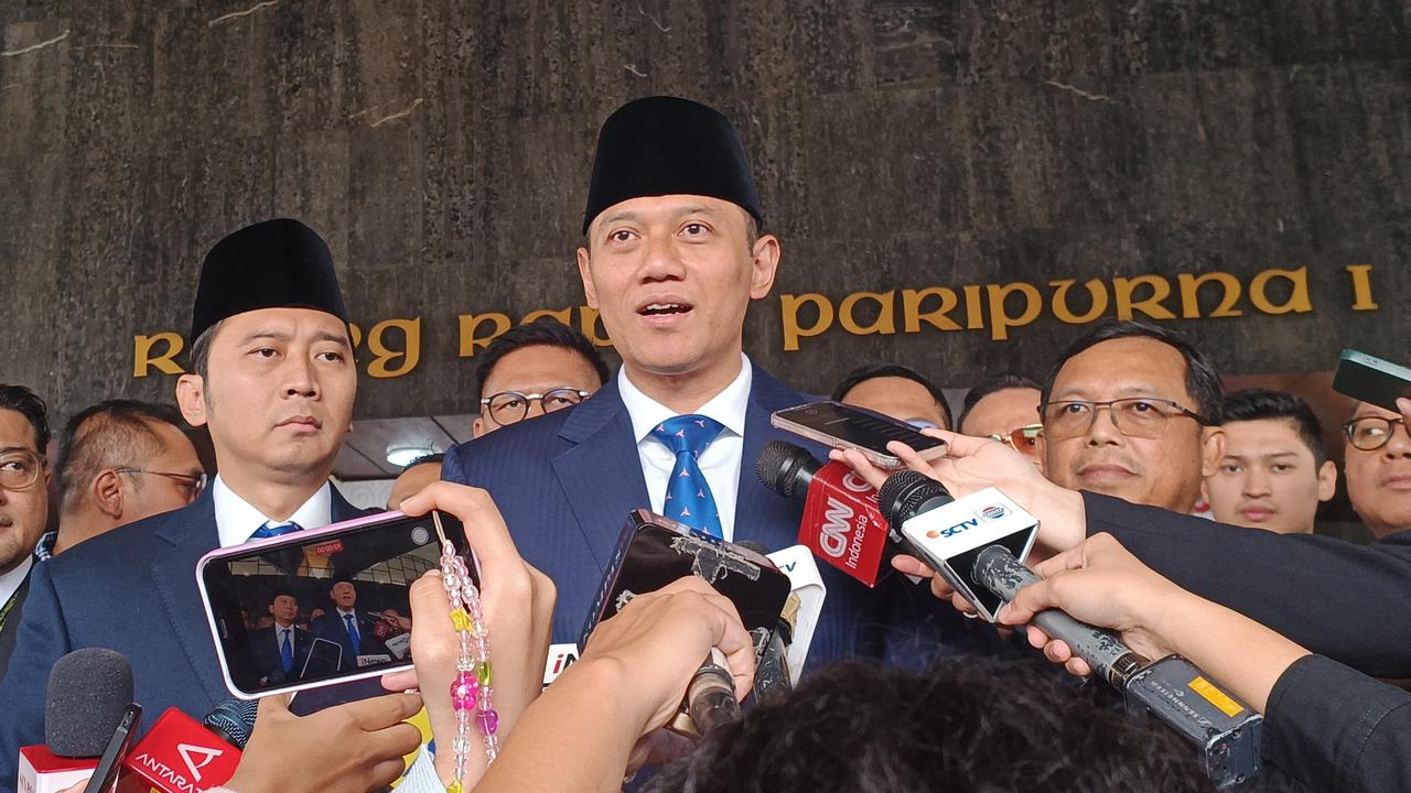 Jelang Natal-Tahun Baru, Pemerintah Turunkan Harga Tiket Pesawat 10 Persen
