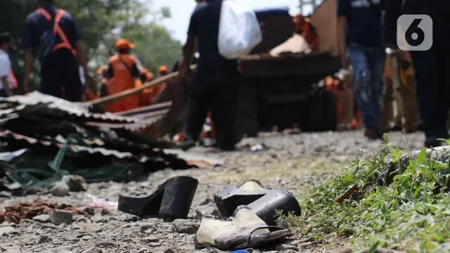 Bangunan Liar di Kawasan Gunung Antang Dibongkar