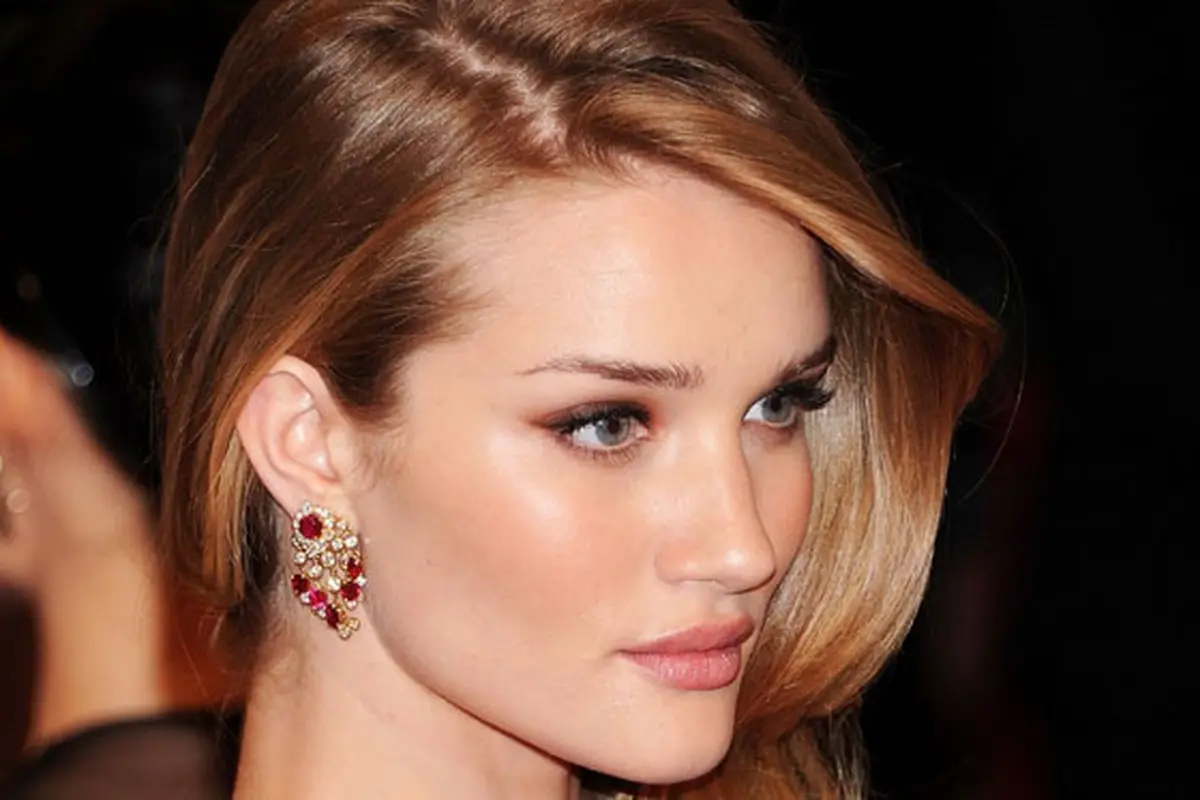 rosie-huntington-140115b.jpg