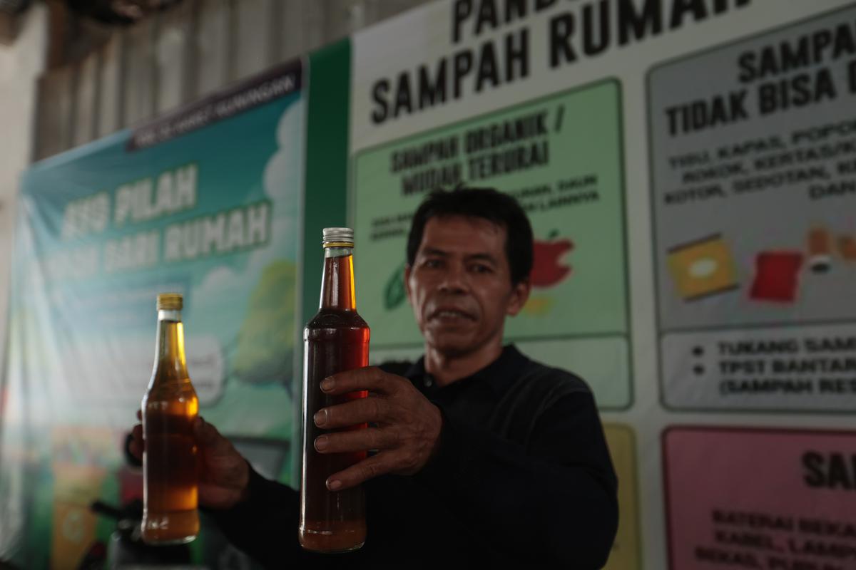 Dari Tumpukan Sampah Plastik Menjadi Bahan Bakar Alternatif