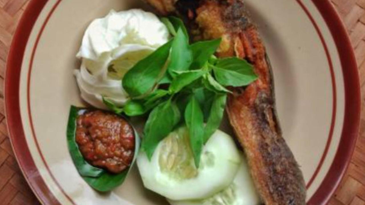 Berapa Kalori dan Nutrisi dari Seporsi Pecel Lele? Kalori yang Perlu Diwaspadai dalam Setiap Suapan