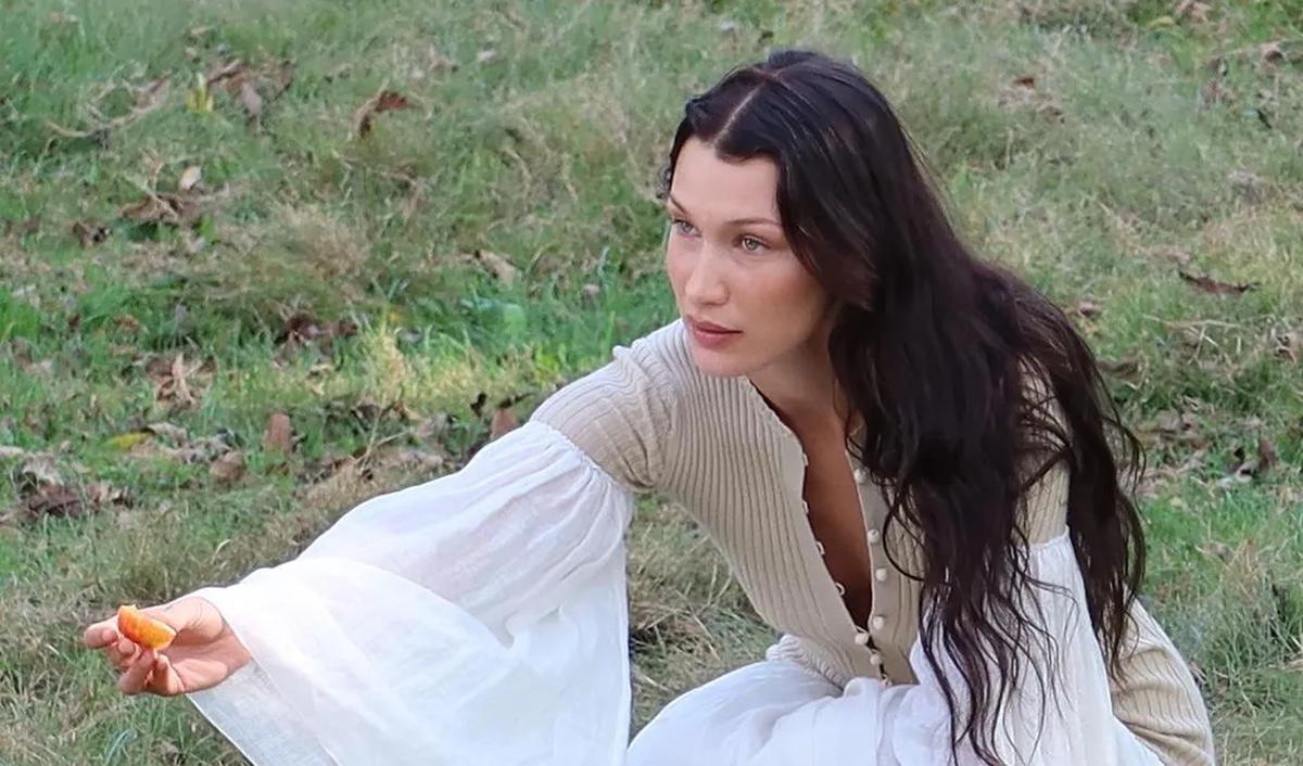 Unggahan Bella Hadid