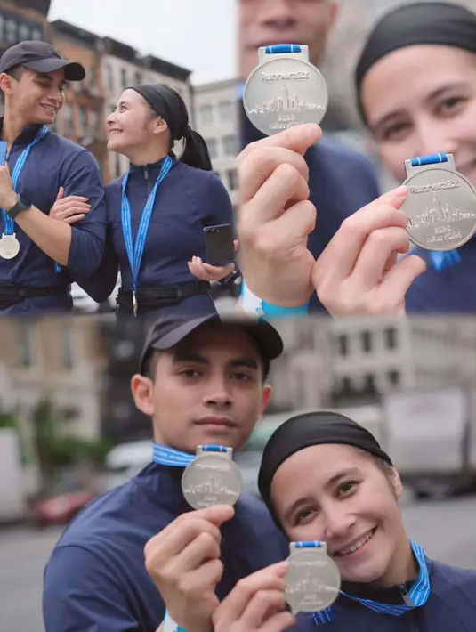 Ia memadukannya dengan cycling pants hitam yang mempertegas kesan aktif dan atletis, serta sepatu lari putih dengan aksen biru toska yang memberikan sentuhan segar pada keseluruhan tampilan. Sebuah headband hitam menjaga rambutnya tetap rapi selama berlari, sementara tas pinggang hitam melengkapi fungsionalitas gaya aktifnya.