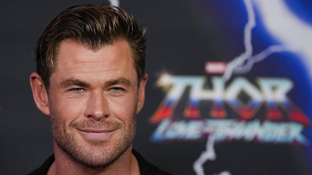 Chris Hemsworth dalam premier Thor: Love and Thunder. (Jordan Strauss/Invision/AP)