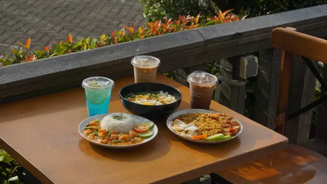 Menu yang tersedia di Stroom Coffe