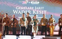 Pemkab Banyuwangi dan OJK Dorong Literasi Keuangan Masyarakat Lewat Batik Festival