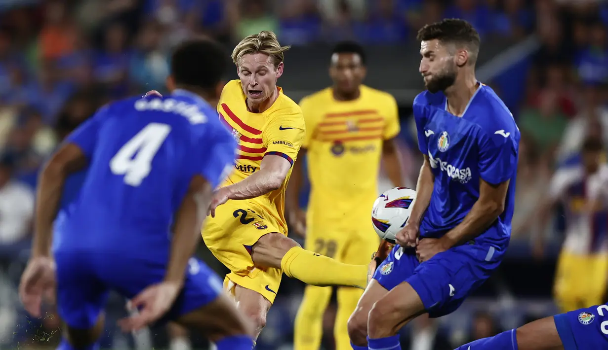 Dengan hasil imbang ini, Barcelona mengemas satu angka dan berada di peringkat 10 klasemen sementara LALIGA 2023/2024. (AP Photo/Alvaro Medranda)
