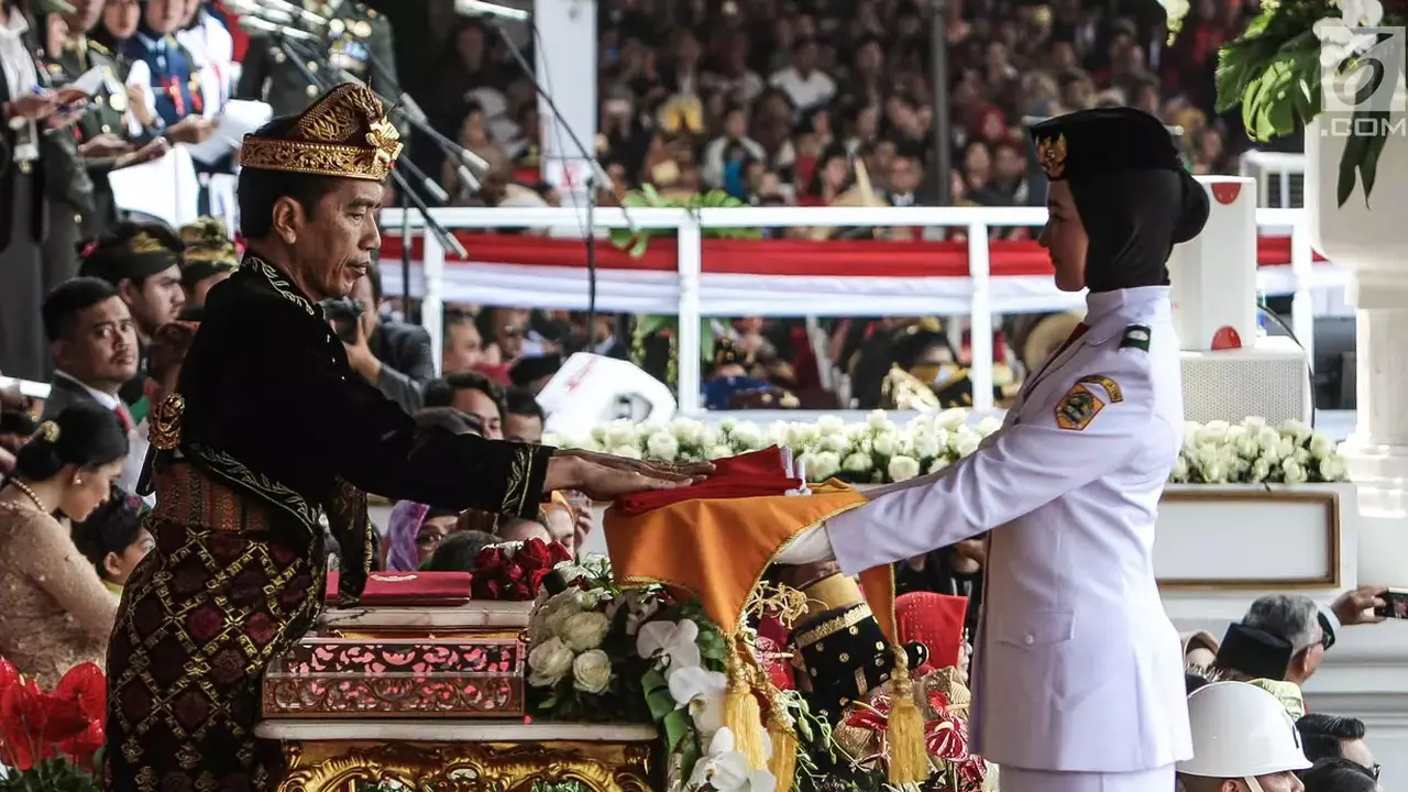 [Fimela] Upacara Bendera HUT RI-74