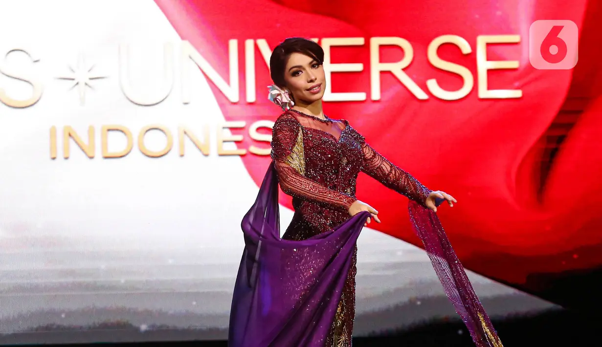 Selama satu bulan terakhir, Clara Shafira telah menjalani persiapan dan pelatihan intensif, termasuk public speaking, catwalk, makeup, serta pengembangan mindset. (Liputan6.com/Angga Yuniar)