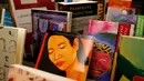 Sejumlah buku sastra Indonesia berjajar selama pameran Frankfurt book fair, Jerman, Selasa (13/10/2015). Pameran ini akan berlangsung dari 14 – 20 Oktober 2015. (REUTERS/Ralph Orlowski)