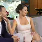 John Legend dan Chrissy Teigen mengaku tak masalah jika keduanya menunjukkan beberapa bagian paling pribadinya.