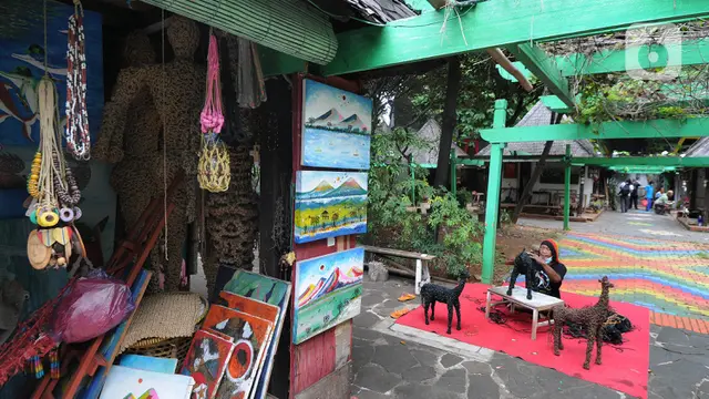 Seniman Pasar Seni Ancol Mulai Menggeliat