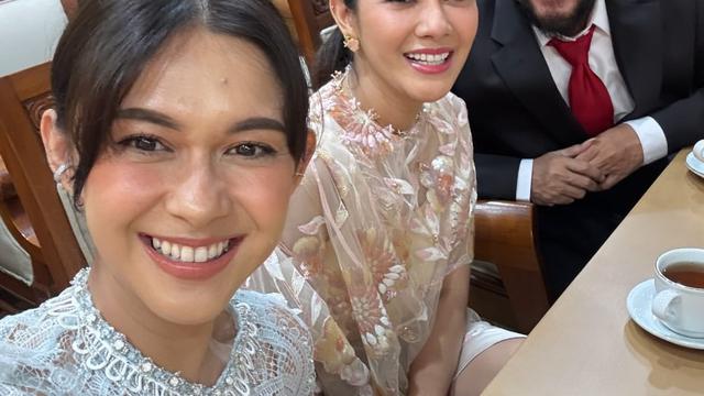 Potret Nana dan Naysilla Dampingi Jamal Mirdad saat Dilantik Anggota DPR RI PAW (credit: instagram/nanamirdad_)