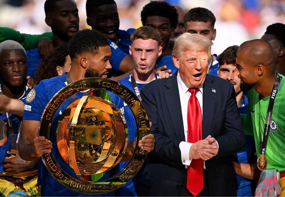 Momen Donald Trump Ikut Selebrasi Juara Piala Dunia Antarklub, Bikin Pemain Chelsea Bingung