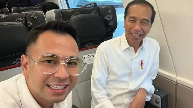 Foto Kenangan Raffi Ahmad dan Jokowi