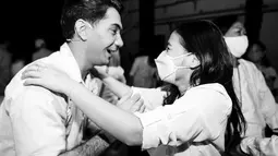 Reza Rahadian dan Prilly Latuconsina kerap memamerkan kedekatan yang membuat siapapun terenyuh melihatnya. (FOTO: instagram.com/prillylatuconsina96/)