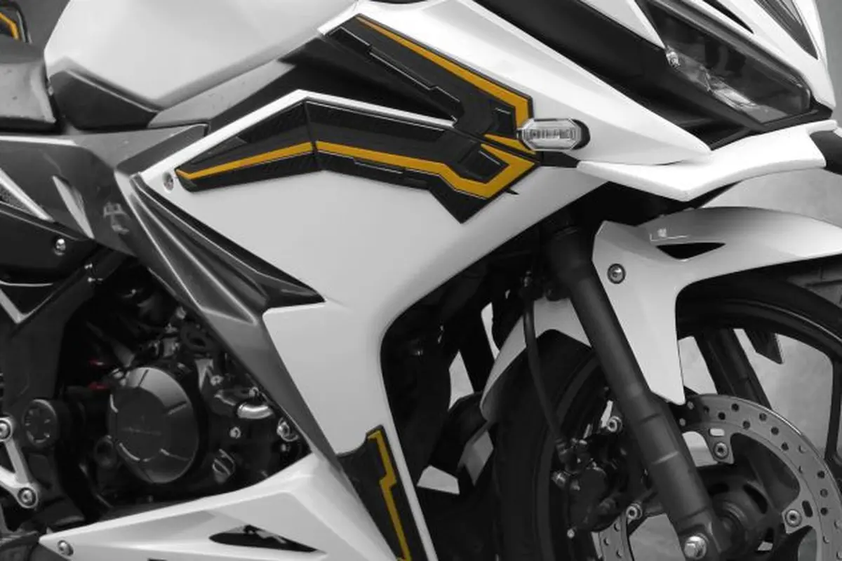 Pelindung Bodi Honda CBR150R Mulai Rp90 Ribu (Ist)