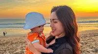 Jessica Iskandar dan Baby Don. (Foto: Dok. Instagram @inijedar)