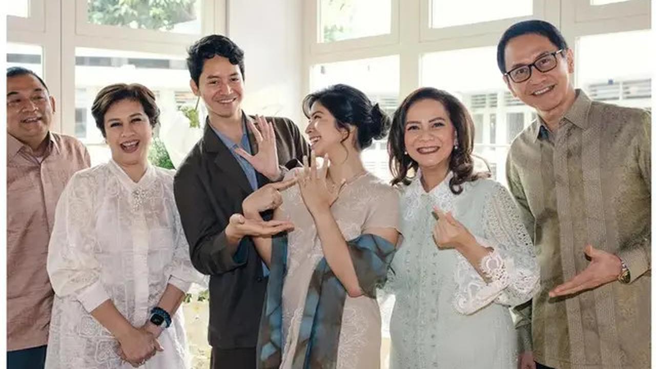 7 Potret Penampilan Awet Muda Addie MS dan Memes di Momen Lamaran Tristan Juliano