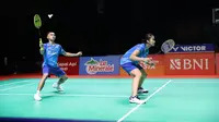 Andhika Wirapati/Laudya Chelsea Griselda saat tampil pada laga Grup C Badminton Asia Junior Championships 2024 di&nbsp;GOR Amongrogo, Yogyakarta, Sabtu (29/6/2024). (Bola.com/Ana Dewi)