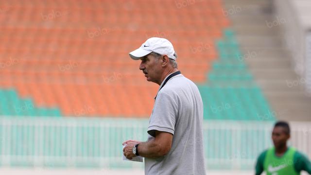 Alfred Riedl, Timnas Indonesia, PSSI