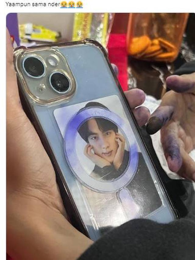 7 Curhat Netizen Barangnya Kena Tinta Pemilu Ini Bikin Kasihan