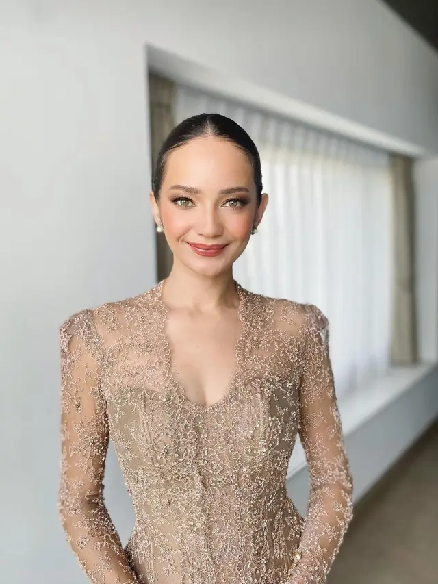 Enzy Storia wisuda (Instagram/enzystoria)