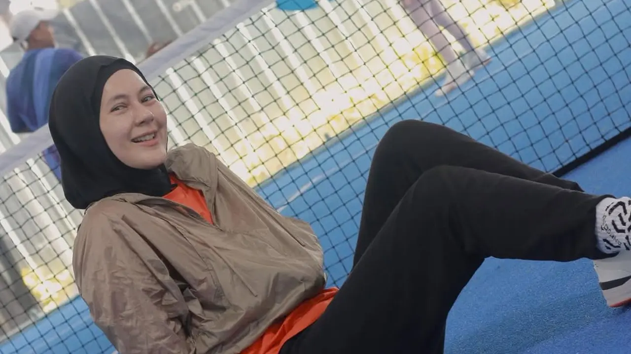Potret Wajah Polos Paula Verhoeven Main Padel Bareng Geng Cendol, Pancarkan Cantik Natural Tanpa Makeup